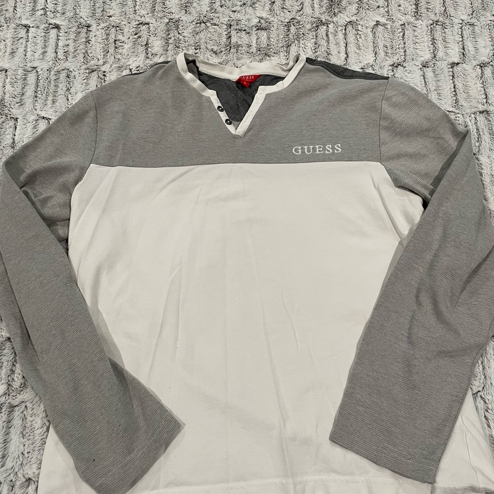 GUESS Men's Gray And White Long Sleeve Shirt